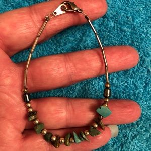 Beautiful vintage petite Sterling &turquoise bracelet Navaho Indian reservation